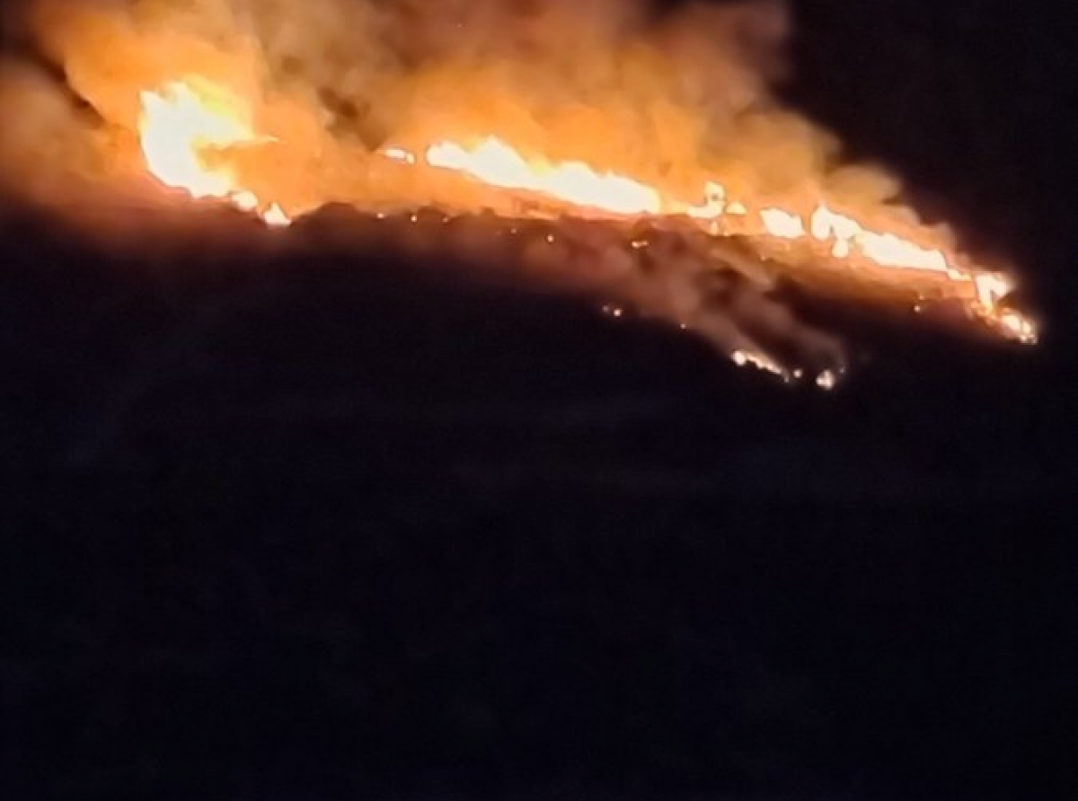 Υπό έλεγχο η πυρκαγία στην περιοχή Αγίου Αμβροσίου