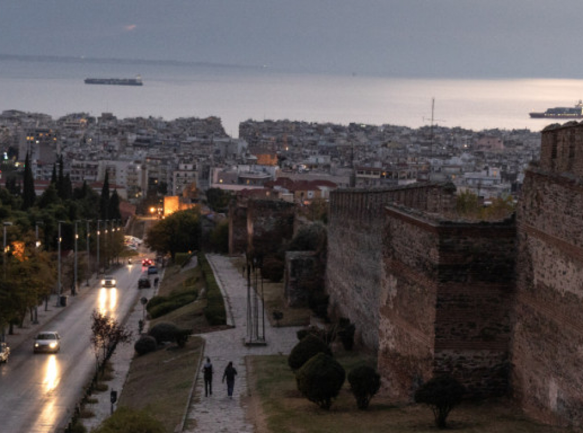 Έρχεται καθολικό lockdown στη Θεσσαλονίκη