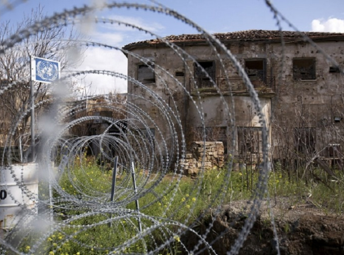 Τα εμπόδια που επιβάλλονται στους εγκλωβισμένους από το κατοχικό καθεστώς συζητήθηκαν στην Επ. Προσφύγων