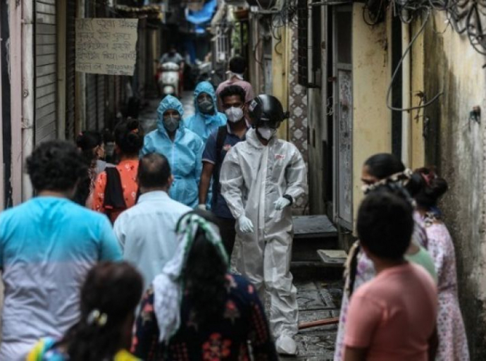 Ινδία: Μυστηριώδης ασθένεια οδηγεί εκατοντάδες στο νοσοκομείο