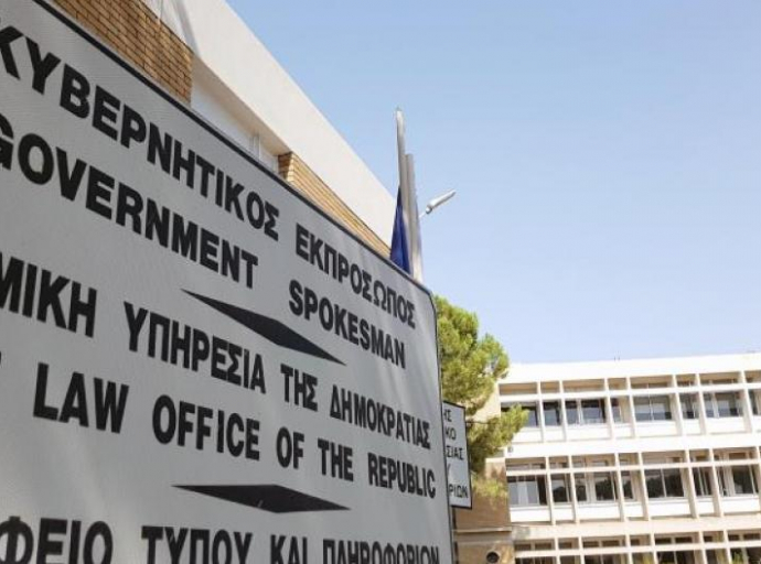 Αναστολή ποινικής δίωξης της μητέρας που άφησε τα παιδιά σπίτι