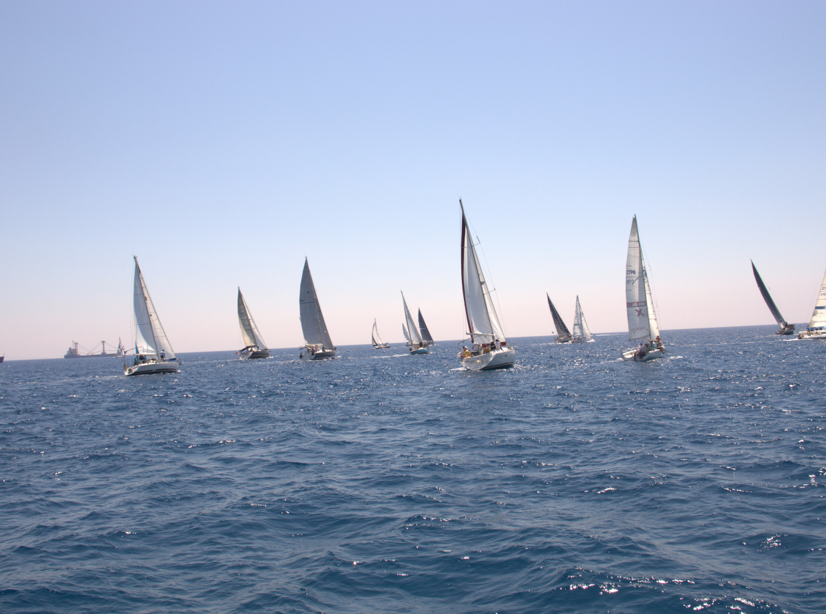 Στο s/y Svetlana η πρωτιά, αποσύρθηκε λόγω ανέμου το s/y Valkyrie