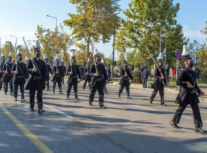 Η απάντηση ΥΠΕΘΑ για την απουσία Ποντίων και Μικρασιατών από την Στρατιωτική Παρέλαση