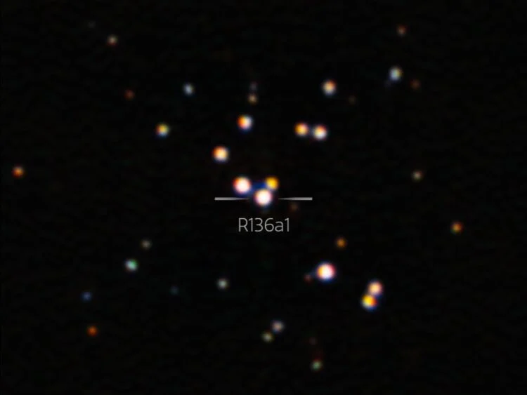 Διάστημα: Η καλύτερη μέχρι σήμερα φωτογραφία του R136a1, του μεγαλύτερου άστρου στο σύμπαν