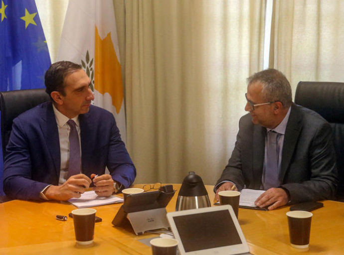 Ο Υπουργός Εσωτερικών κ. Κωνσταντίνος Ιωάννου είχε συνάντηση με τον Επίτροπο Ανάπτυξης Ορεινών Κοινοτήτων κ. Χαράλαμπο Χριστοφίνα