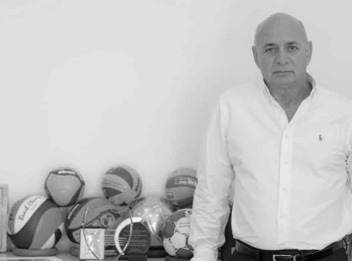 ΘΛΙΨΗ στον κυπριακό αθλητισμό: Έφυγε από τη ζωή ο Δρ. Μιχάλης Κρασιάς