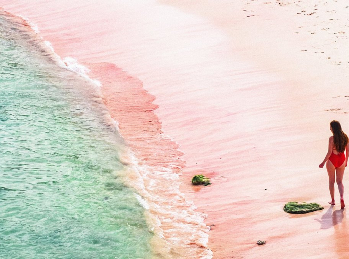 12 πολύχρωμες παραλίες για μια πιο εντυπωσιακή απόδραση