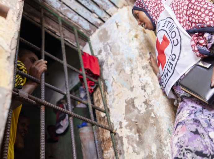 Ο Ερυθρός Σταυρός εντείνει τις επισκέψεις στις φυλακές στη Σομαλία