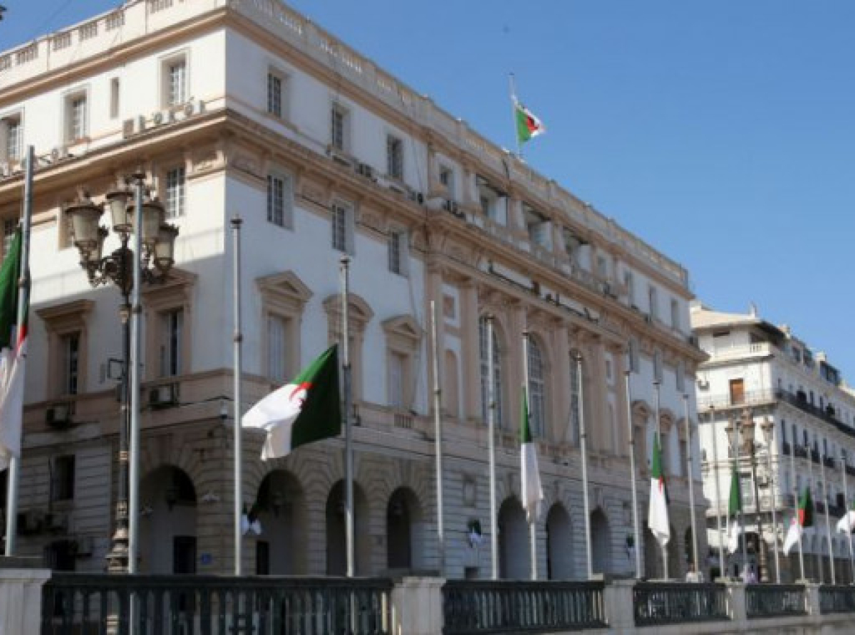 Αλγερία: Ο πρόεδρος της ΔΕΕΣ συναντά τις αλγερινές αρχές
