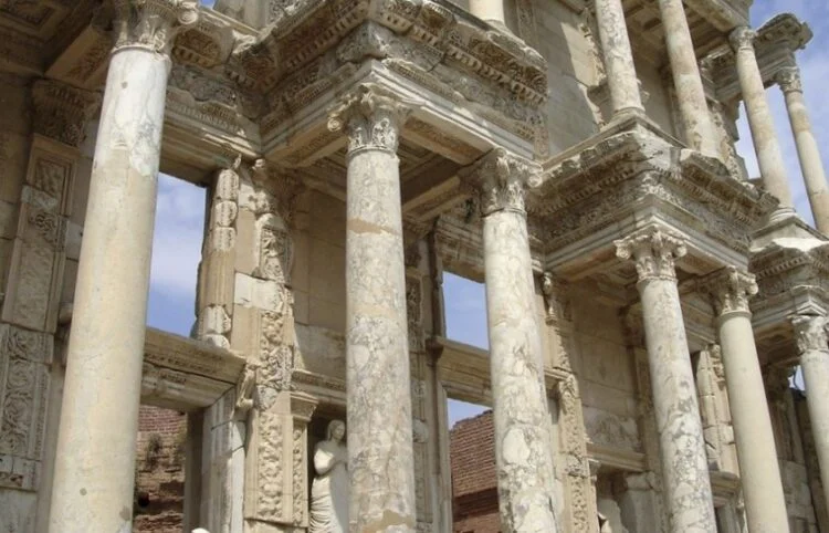 Τουρκία: Με μνημεία που φωνάζουν… Έλληνες κερδίζει τους επισκέπτες