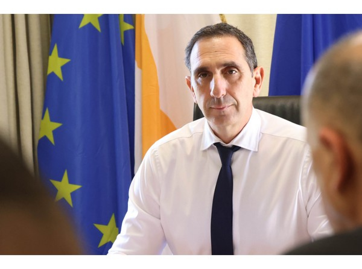 Συνάντηση Υπουργού Εσωτερικών Κωνσταντίνου Ιωάννου με Κοινοτάρχες των πυρόπληκτων περιοχών της Λεμεσού – Προχωρούν οι αποζημιώσεις, καταγράφονται οι αδυναμίες