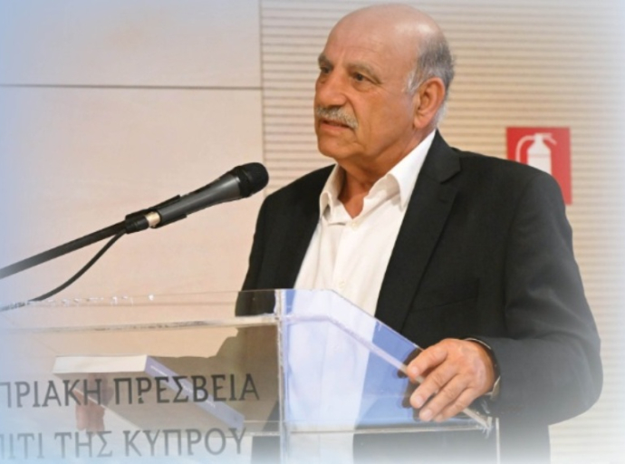 Περίσκεψη πάνω από τις στάχτες