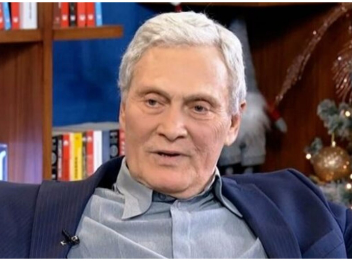 Πέθανε ο ηθοποιός Αλμπέρτο Εσκενάζυ σε ηλικία 73 ετών