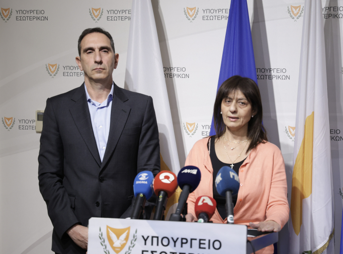 Δηλώσεις Υπουργού Εσωτερικών και Διοικήτριας Πολιτικής Άμυνας για το περιστατικό στο Ακρωτήρι