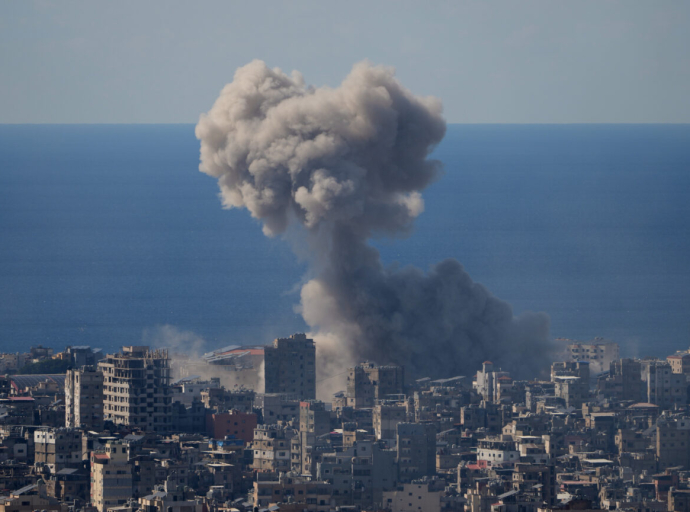 Ένας «εξαντλημένος» Λίβανος «δεν ζητάει βοήθεια, αλλά οξυγόνο.”