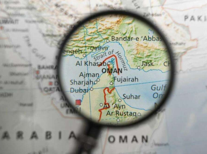 Το κλείσιμο των στενών του Ορμούζ και μια νέα τεράστια ανθρωπιστική κρίση σε χώρες γεωγραφικά απομακρυσμένες από την πολεμική ζωνη.